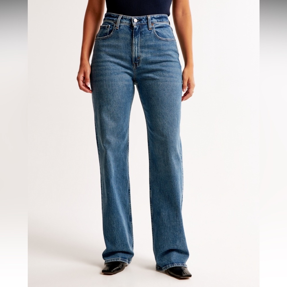 Abercrombie & Fitch Curve Love 90s Relaxed Jean High Rise 26/2R